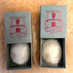 Two Trudon scented wax cameos: Abd el Kader and Cyrnos.